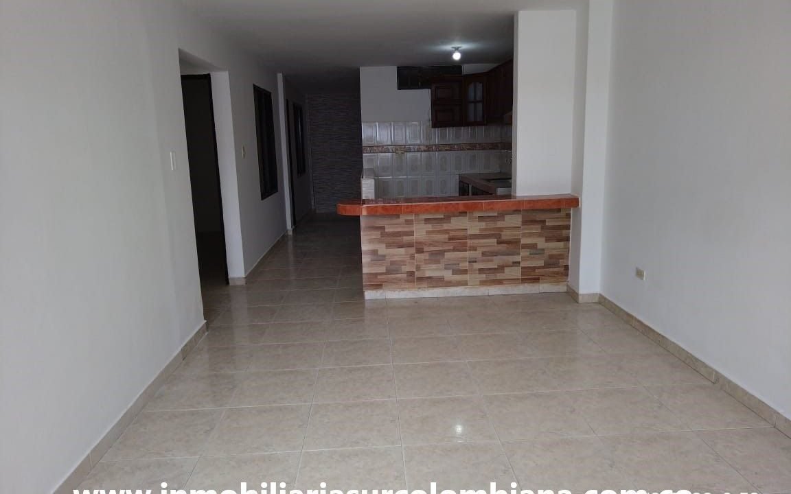 0193ad96-2eae-7088-8c48-4bbe9755552c