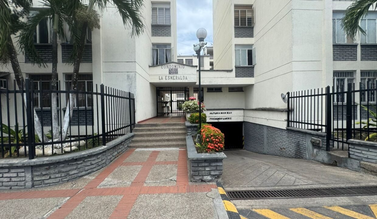 Imagen de WhatsApp 2025-10-06 a las 11.56.26_56b12933